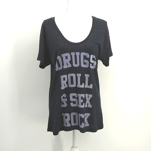 Urban Outfitters Truly Madly Deeply T-Shirt - Picture 3 of 9